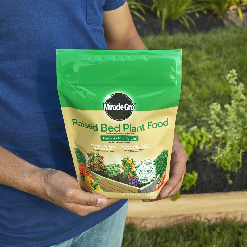 Miracle-Gro&reg; Raised Bed Plant Food image number null