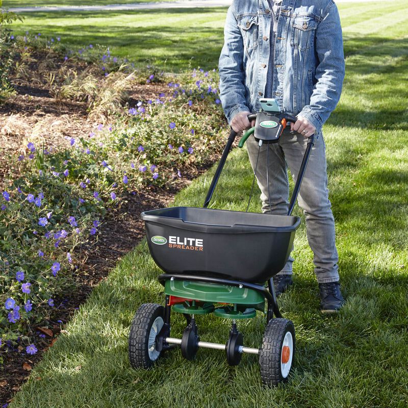 Scotts&reg; Elite Spreader image number null