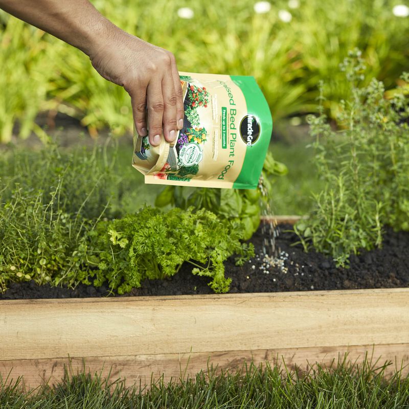 Miracle-Gro&reg; Raised Bed Plant Food image number null