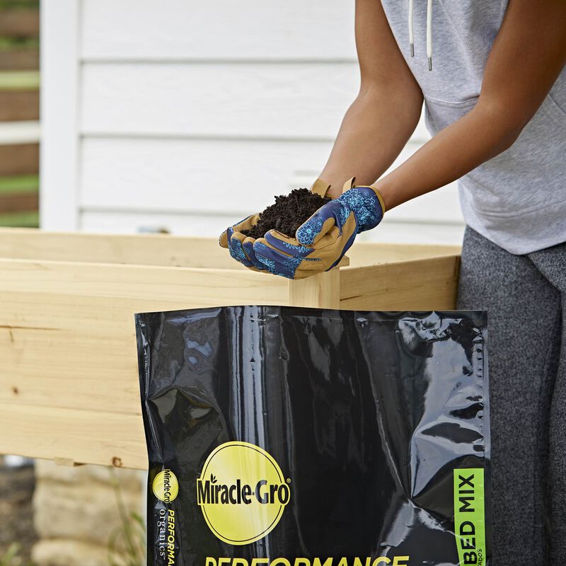 Miracle-Gro&reg; Performance Organics Raised Bed Mix image number null