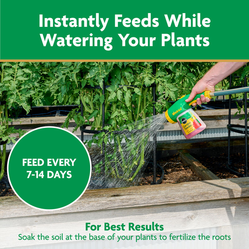 Miracle-Gro&reg; Water Soluble Plant Food Vegetables and Herbs image number null