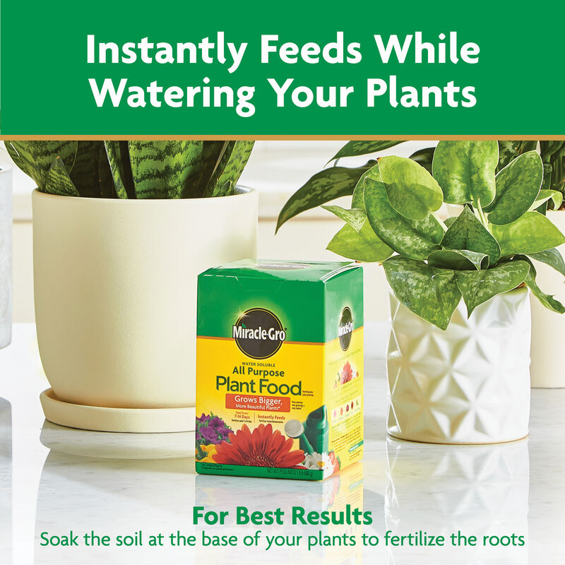 Miracle-Gro&reg; Moisture Control Potting Mix and Miracle-Gro&reg; Water Soluble All Purpose Plant Food image number null
