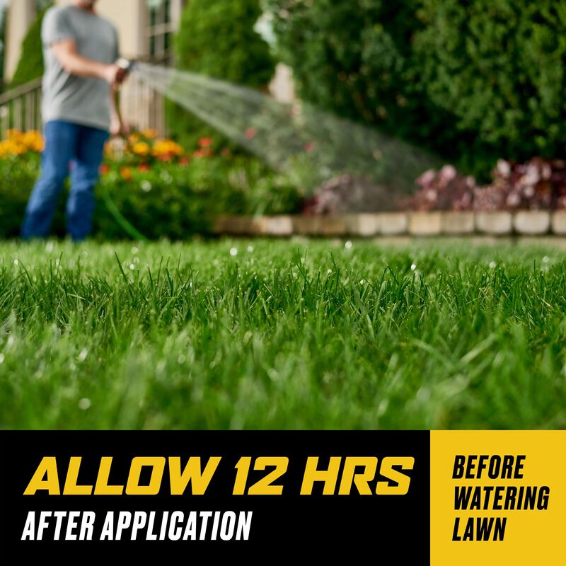 Ortho&reg; WeedClear&trade; Weed Killer for Lawns image number null
