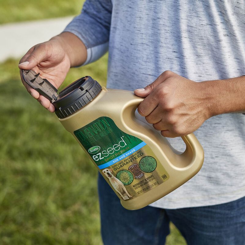 Scotts&reg; EZ Seed&reg; Dog Spot Repair Sun and Shade image number null