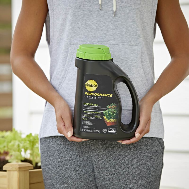 Miracle-Gro&reg; Performance Organics Raised Bed Plant Nutrition Granules image number null