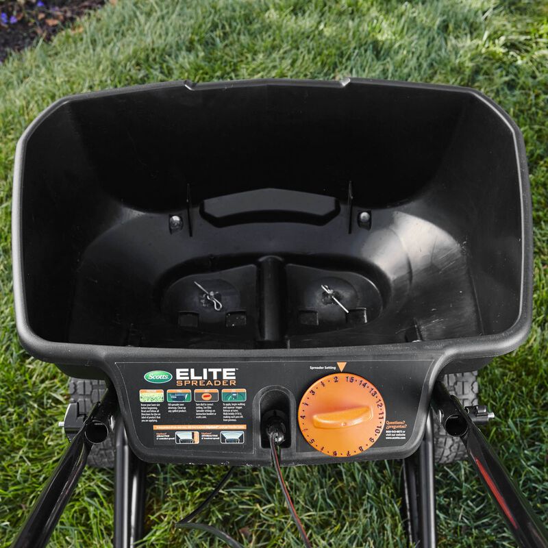 Scotts&reg; Elite Spreader image number null