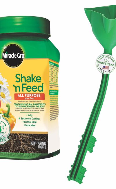 Miracle-Gro&reg; Shake 'N Feed All Purpose Plant Food with Universal Snap-On Feeder